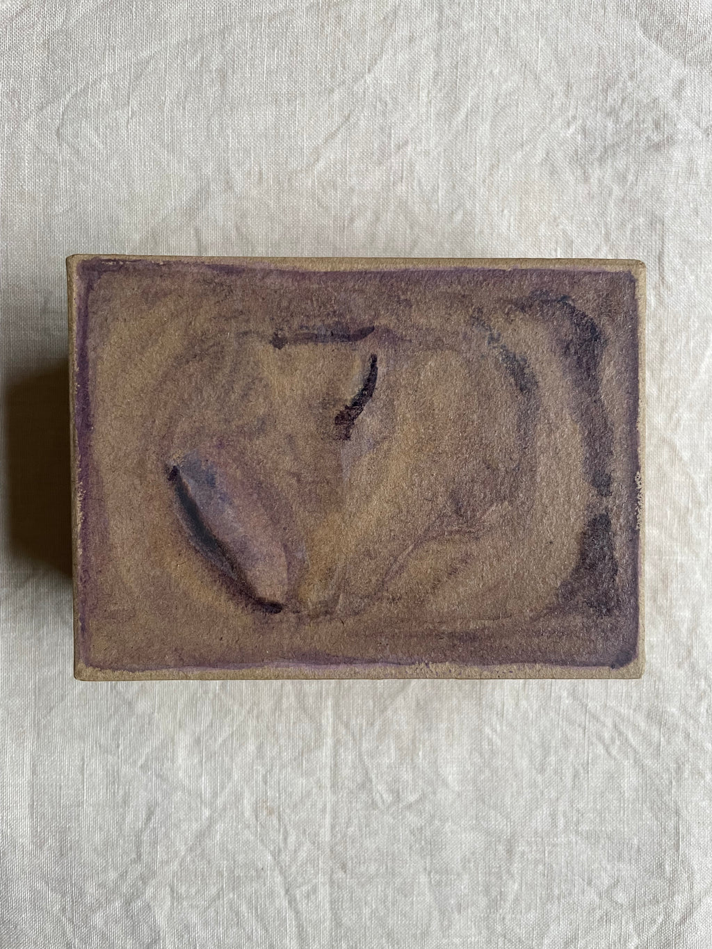 Geurdoosje: kruidig en krachtig.