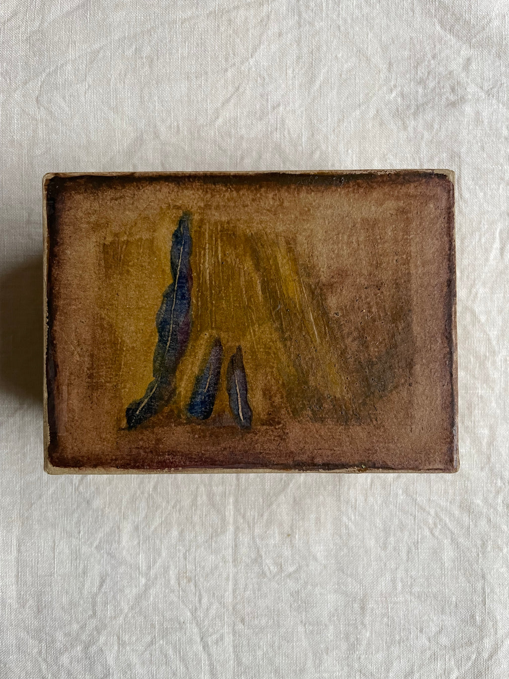 Geurdoosje: hooi en wild.